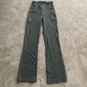 Green Lululemon Groove Pant Flare Leggings Size 4